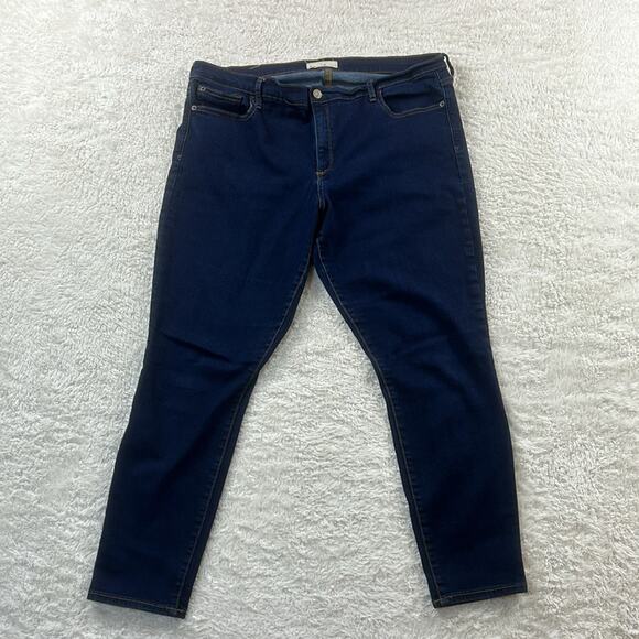 Gap True Skinny dark wash jeans, size 36R - Picture 3 of 9